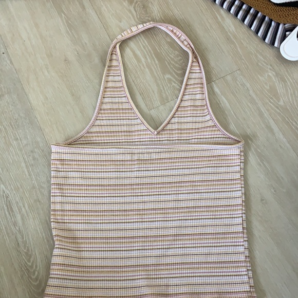 halter top - Picture 2 of 3